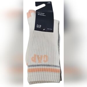 GAP Studio Crew Socks, Women's 2 Pack, Light Grey Heather, New